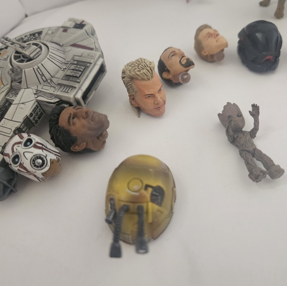 Harley Quinn Collectible Action figure - Picture 6 of 14